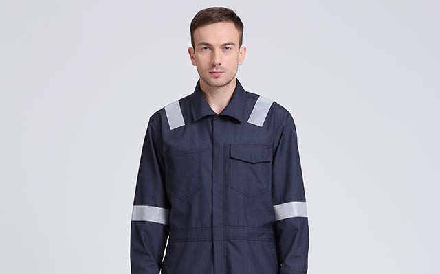 阻（zǔ）燃服麵（miàn）料要具備哪（nǎ）些特點