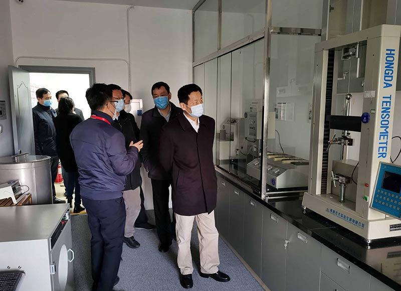 上（shàng）海市委常委、副市（shì）長吳清一行蒞臨指導麻豆文化传媒精品观看防禦（yù）物資的生產