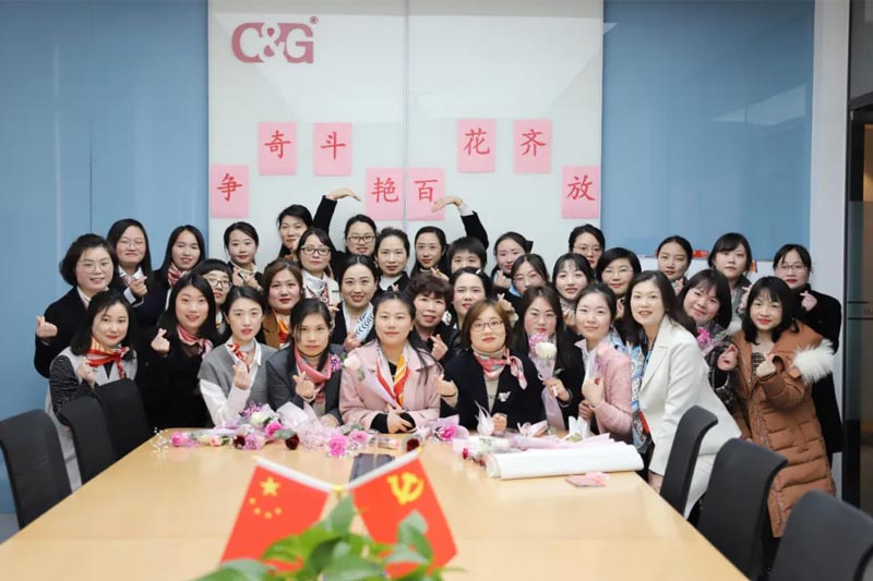 上海麻豆文化传媒精品观看黨支部聯合工會委員(yuán)會組織開展(zhǎn)三八節“女性沙龍”活動