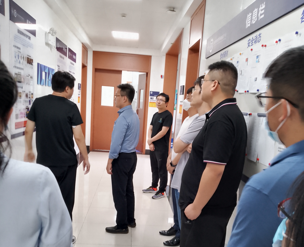 柔/彈陶瓷超細纖維材料的產業化關鍵技術及應用項（xiàng）目成功（gōng）鑒定，成果達國際（jì）先進水平